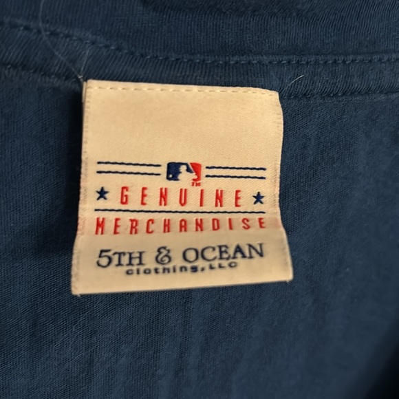 Seattle Mariners V-neck T-shirt Small - Picture 4 of 5